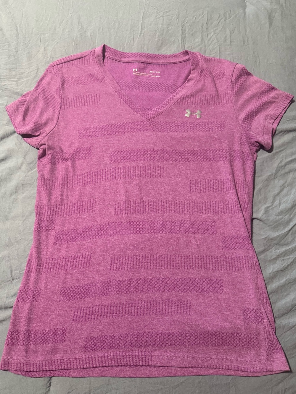 Under Armour Women's Pink V-Neck Short Sleeve Performance Tee